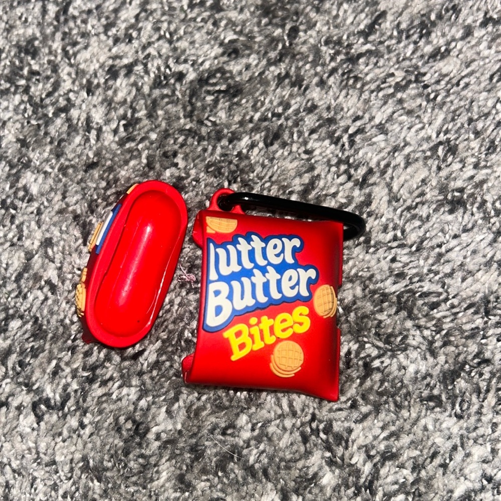 nutter butter airpods case normal airpods (not generation 2 or airpods pro!!!)